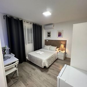 Studio met een King Size Bed